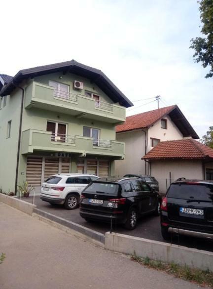 Dado Apartment Bijeljina Bagian luar foto